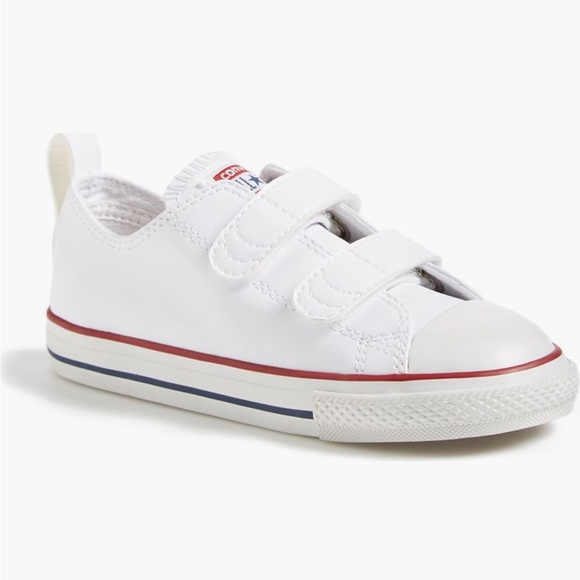 Converse Chuck Taylor All Star 2V - Walker Size 4 - Picture 1 of 6